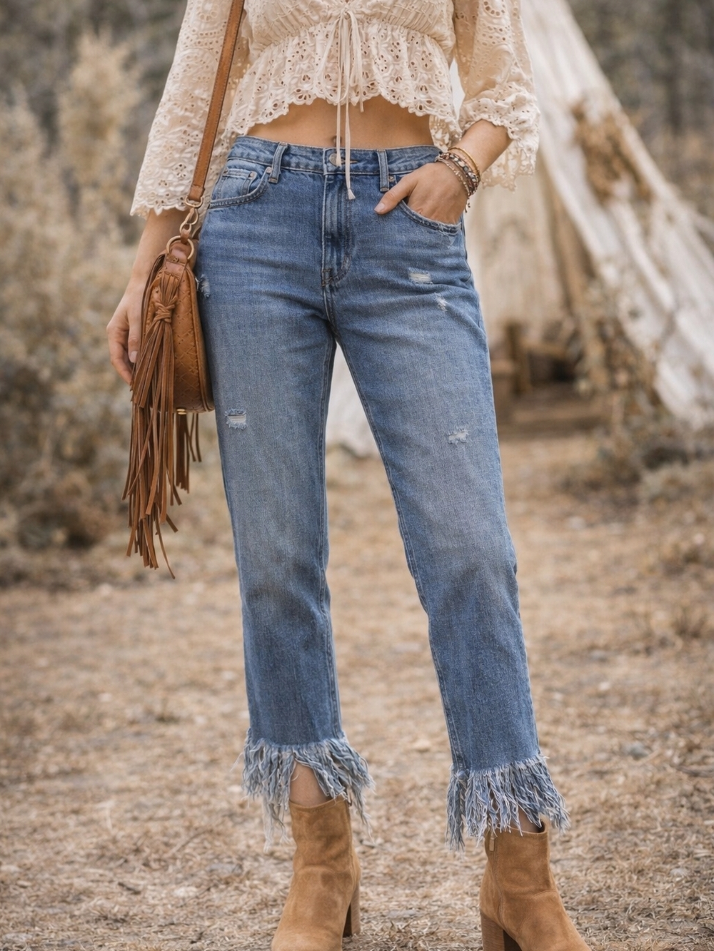Mavi Medium Wash Fringe Hem Jeans 27 Mid Rise Straight Leg Cropped Indie Sleaze